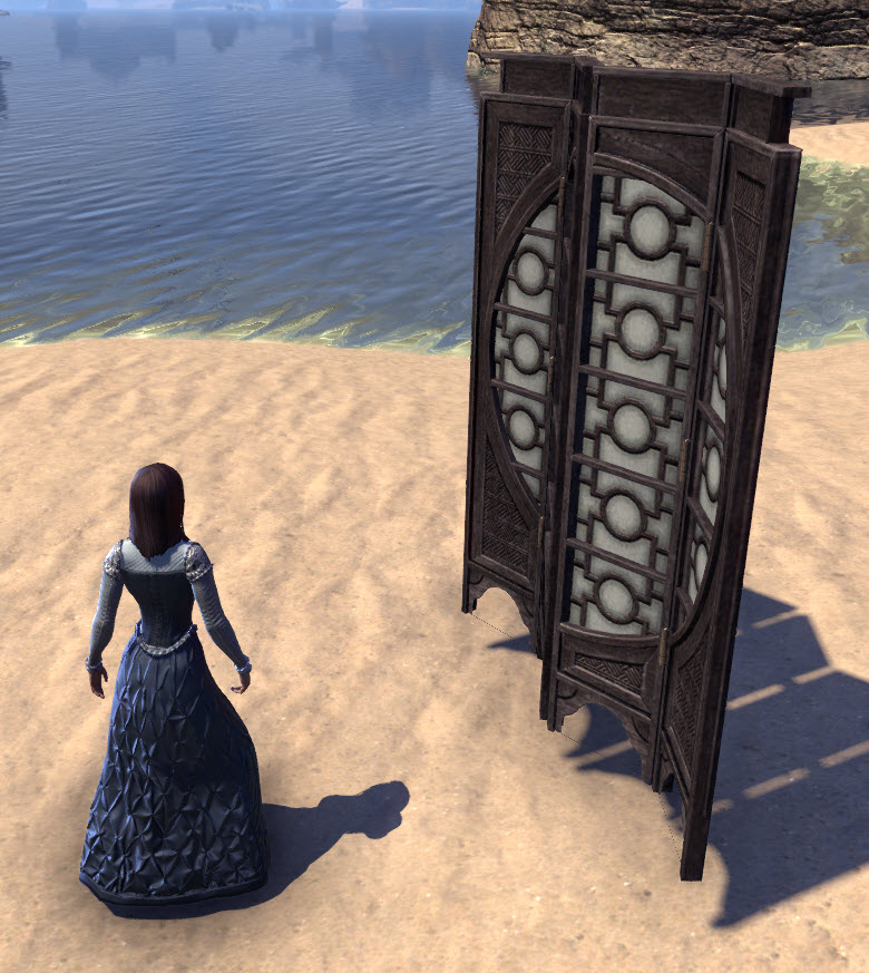 ESO Fashion Dres Divider, Chains (Elder Scrolls Online)