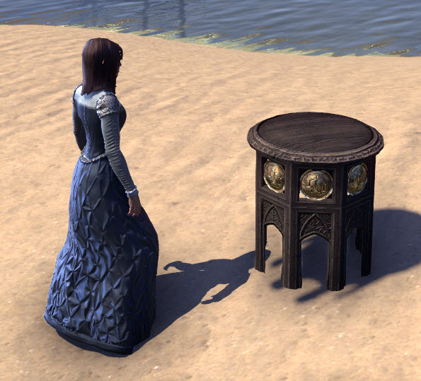 ESO Fashion | Hlaalu End Table, Formal Scales (Elder Scrolls Online)